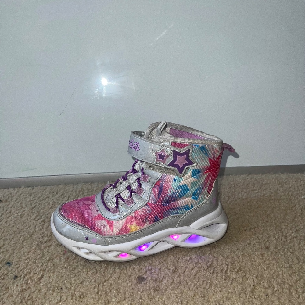 Skechers girls high top light up sneaker